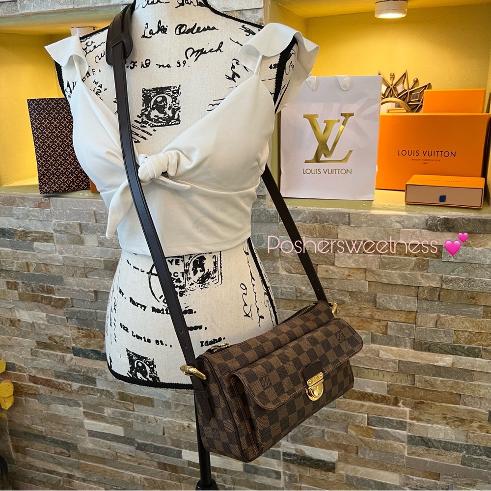 SOLD Louis Vuitton Shoulder Bag Ravello GM❤️